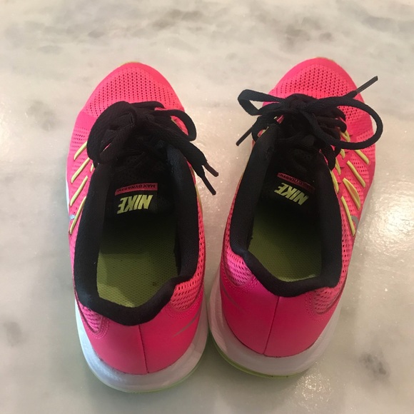 Youth size 4 Nike shoes - Picture 3 of 3